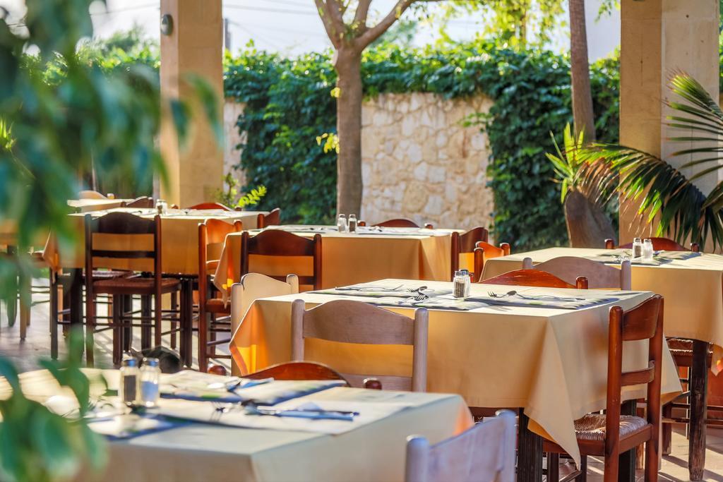 Adelais Hotel Tavronitis Екстериор снимка