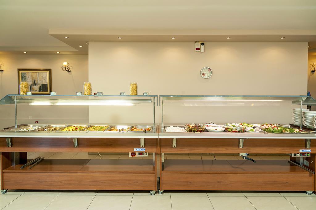 Adelais Hotel Tavronitis Екстериор снимка