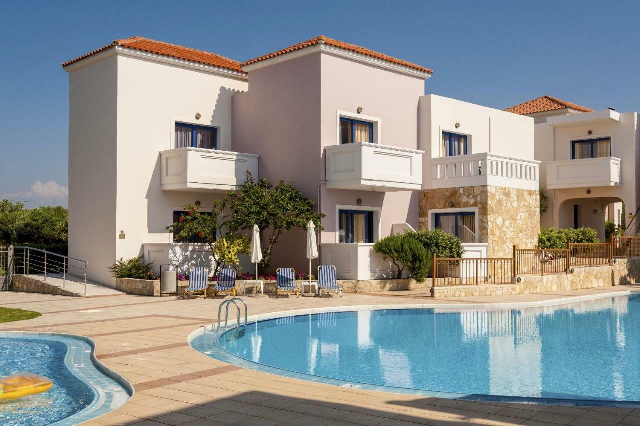 Adelais Hotel Tavronitis Екстериор снимка