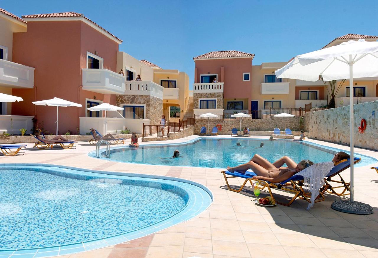 Adelais Hotel Tavronitis Стая снимка